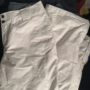 Women’s snowboarding pants